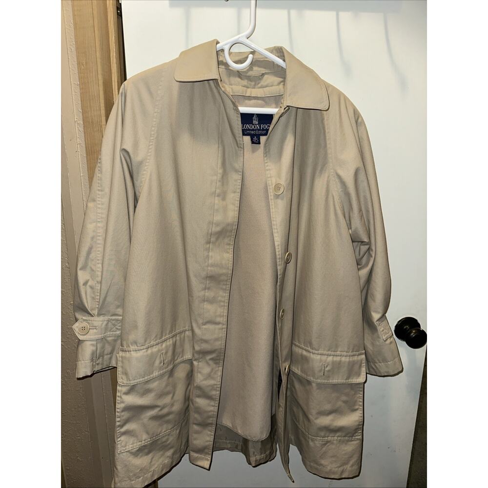 London Fog Women's Size 8 Regular Trench Coat With Removable Liner